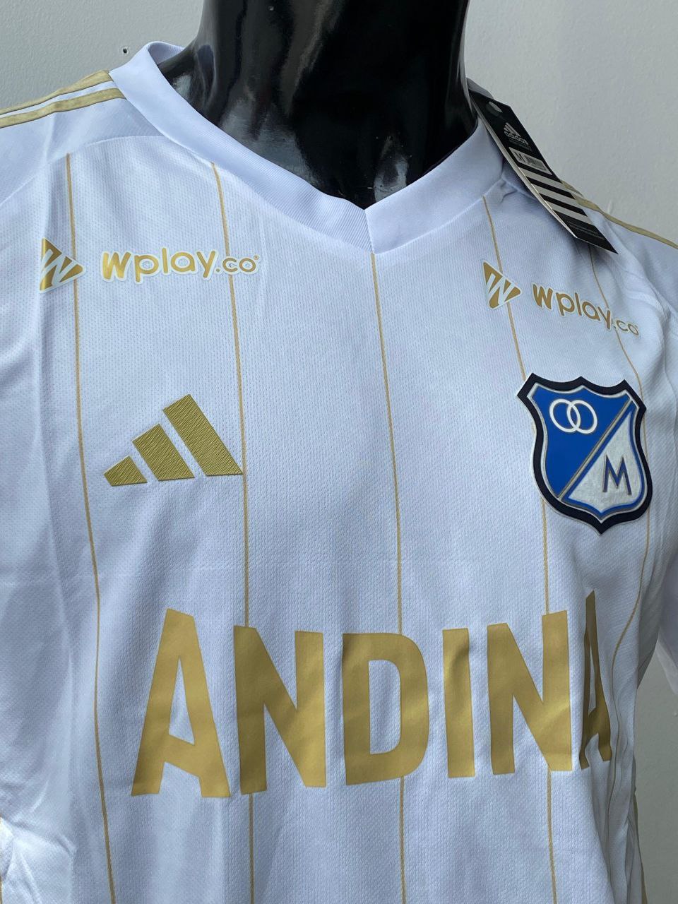 Camiseta de Millonarios